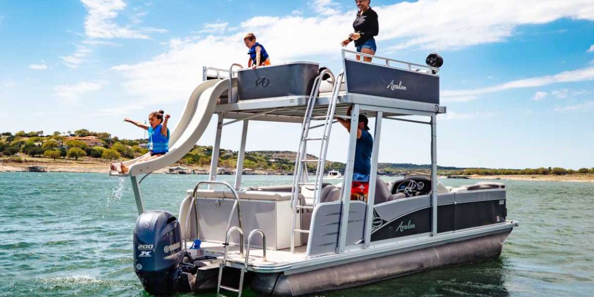 Explore Lake Travis with Big Tex Boat Rentals