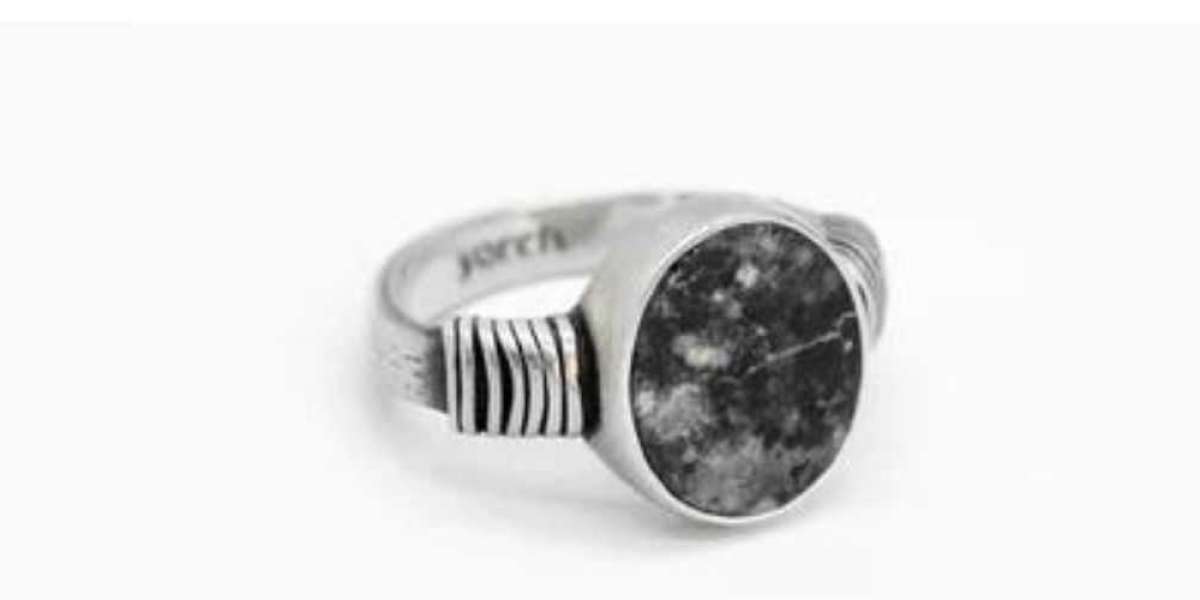 Moonrock Jewelry Design: Illuminate Your Style with Celestial Grace