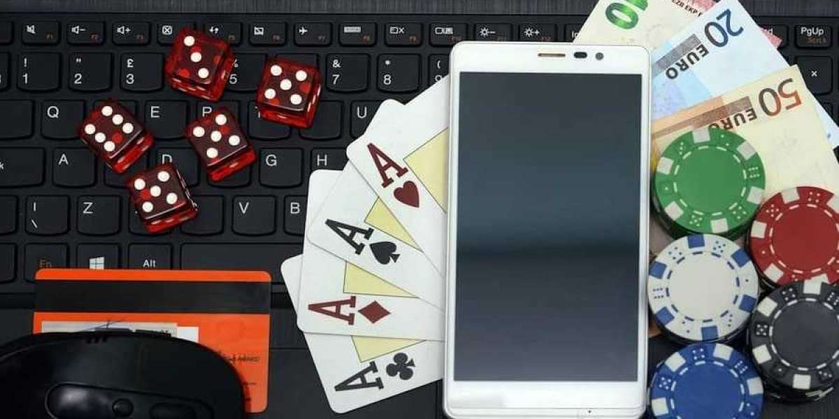 The Art of Virtual Gambling: Mastering the Online Casino!