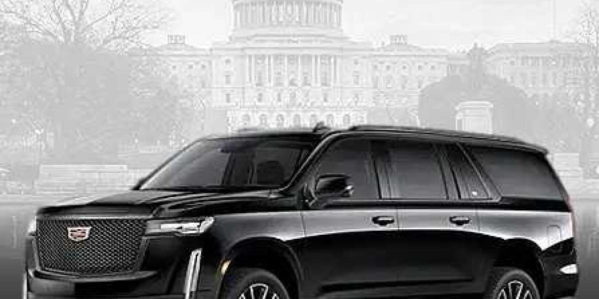 How does a DC Black car service provide a more luxurious experience compared to traditional taxi services?