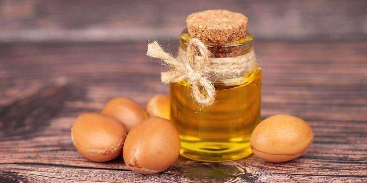 Argan Oil Bulk Manufacturer: Hetaksh Essential Oils