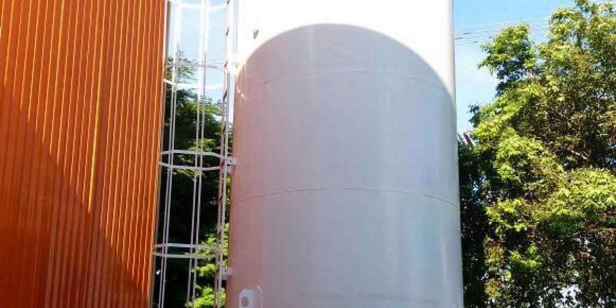 20,000 Gallon Water Tanks Safely Store Drinking Water