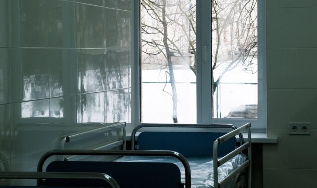 bed, room, interior, window, office, hospital, building, table, empty, chair, business, medical, airport, furniture, architecture, home, house, nobody, clinic, glass, inside, desk, bedroom, hospital, hospital, hospital, hospital, hospital, clinic