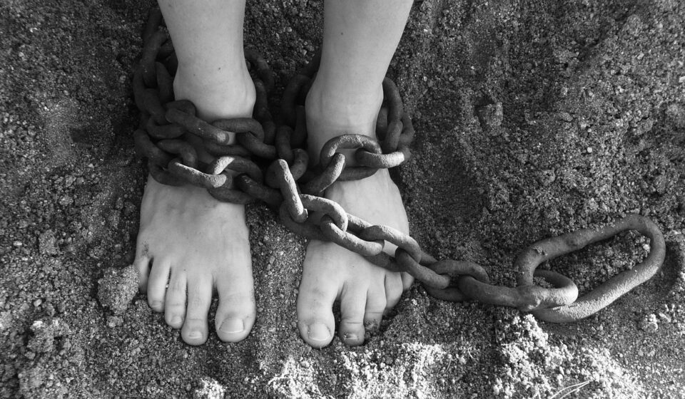 chains, feet, sand, prison, freedom, punishment, restraining, slavery, jail, prisoner, locked, shackle, trapped, enslave, arrest, crime, escape, burden, criminal, slave, security, lock, hostage, captive, bound, tied, kidnapping, control, captivity, gray security, gray prison, gray sand